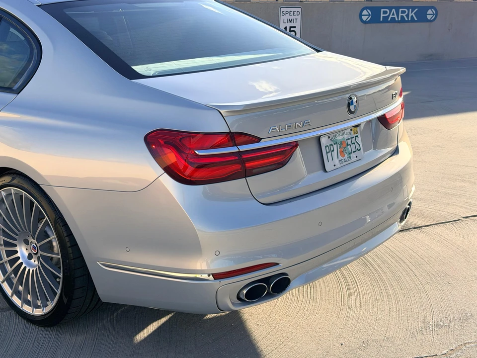 2018 BMW Alpina B7 - Image 26 of 31