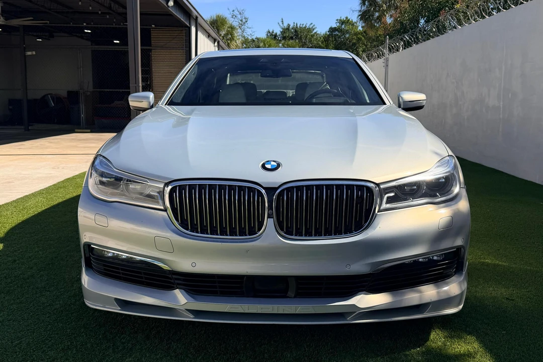 2018 BMW Alpina B7 - Image 2 of 31