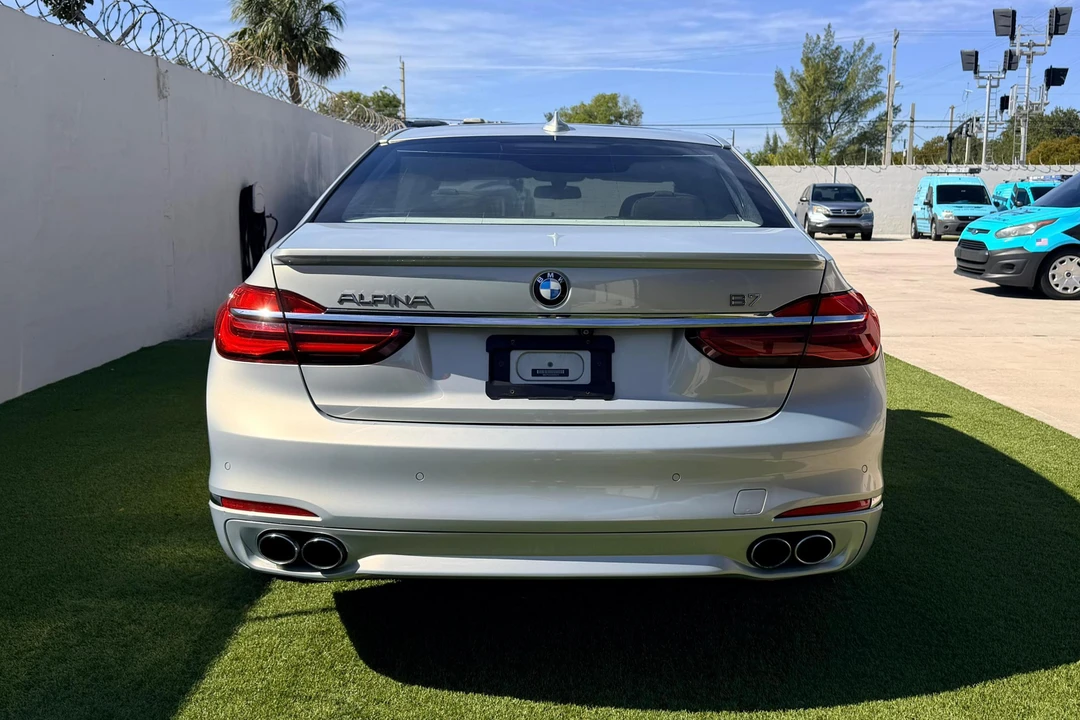 2018 BMW Alpina B7 - Image 5 of 31