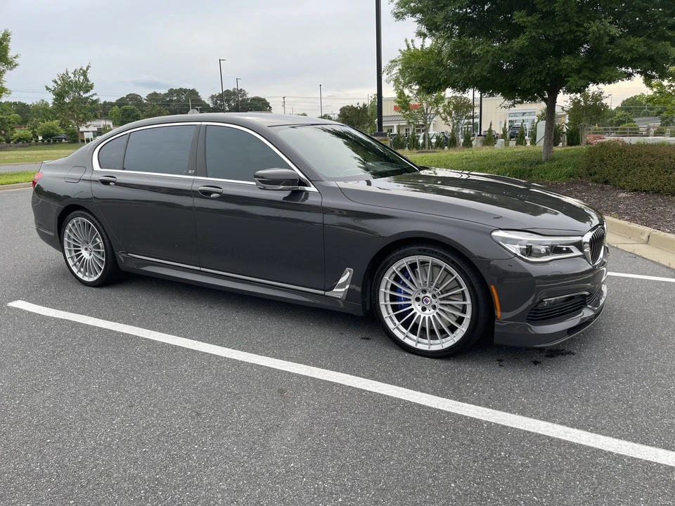2018 BMW Alpina B7 - Image 8 of 31