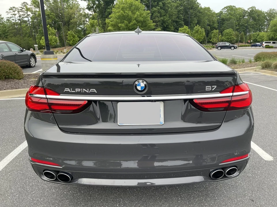 2018 BMW Alpina B7 - Image 16 of 31