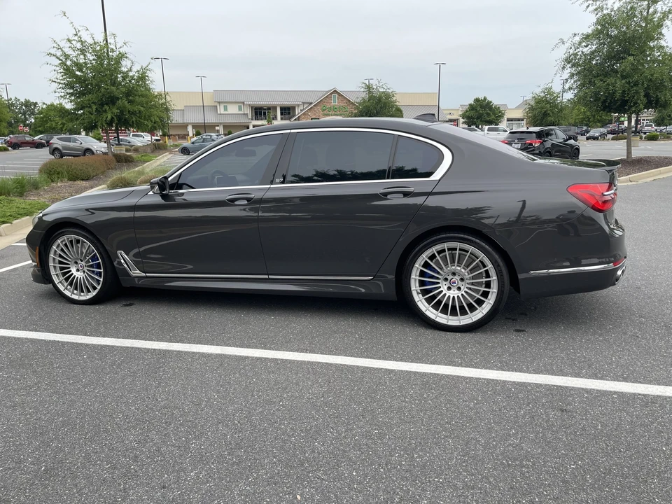 2018 BMW Alpina B7 - Image 21 of 31