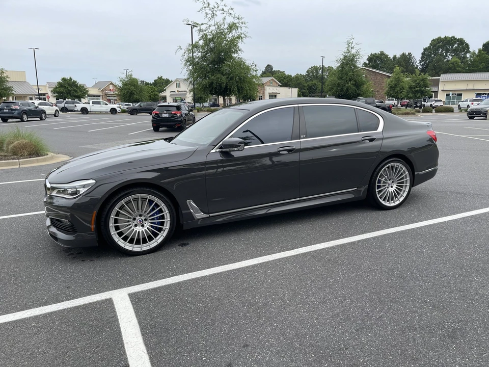 2018 BMW Alpina B7 - Image 24 of 31