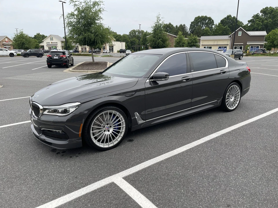 2018 BMW Alpina B7 - Image 25 of 31