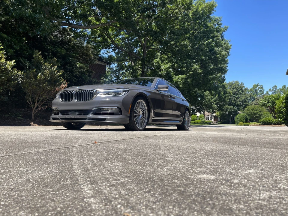 2018 BMW Alpina B7 - Image 27 of 31