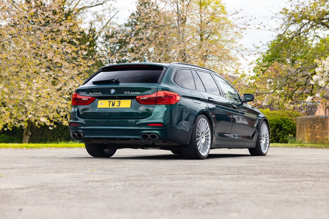 2018 BMW Alpina B5 - Image 5 of 31
