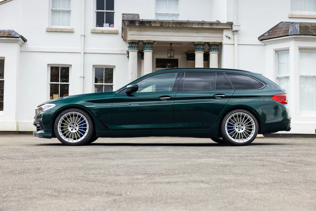 2018 BMW Alpina B5 - Image 8 of 31