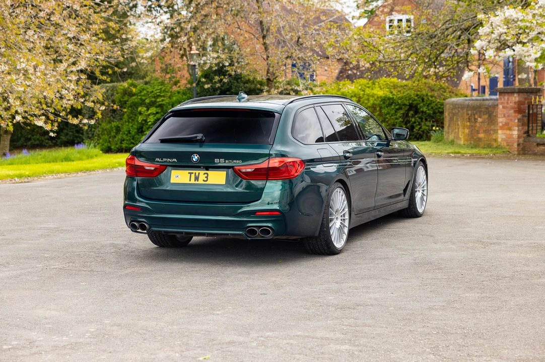 2018 BMW Alpina B5 - Image 13 of 31