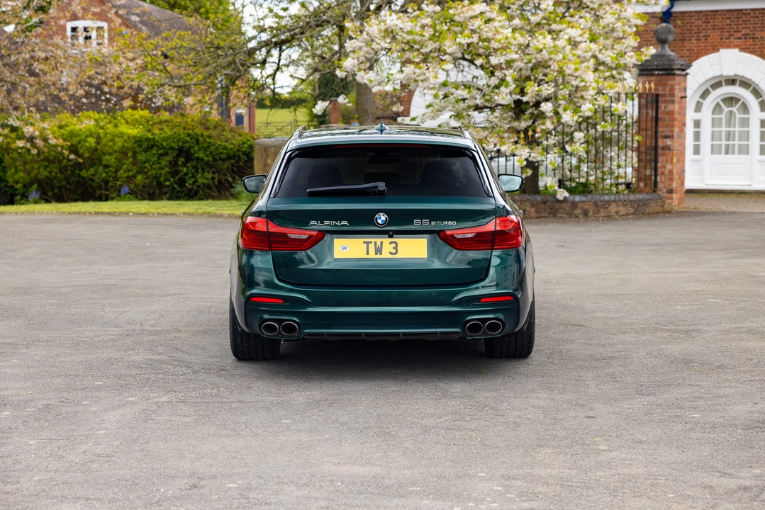 2018 BMW Alpina B5 - Image 14 of 31