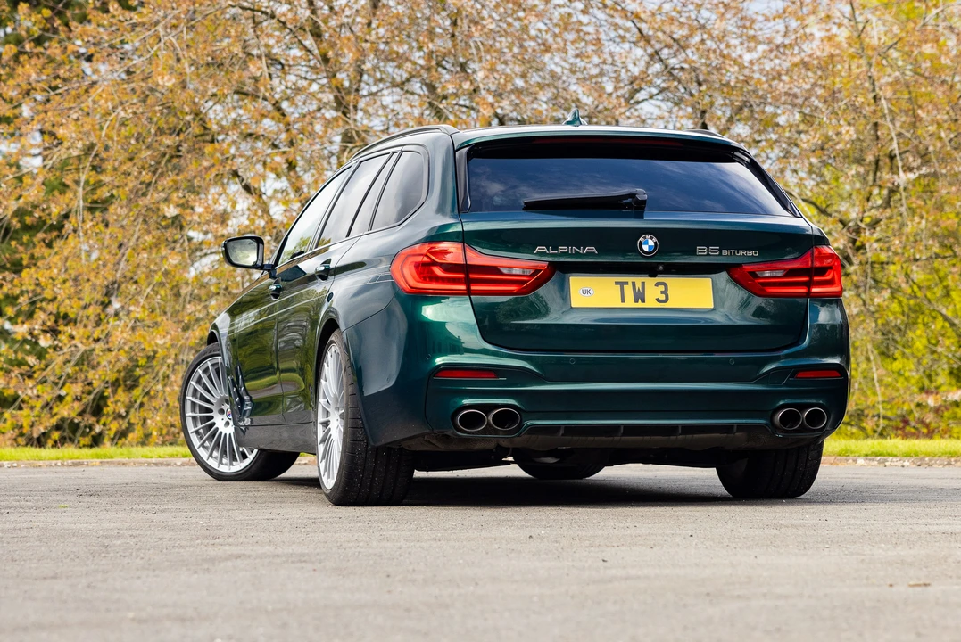 2018 BMW Alpina B5 - Image 24 of 31