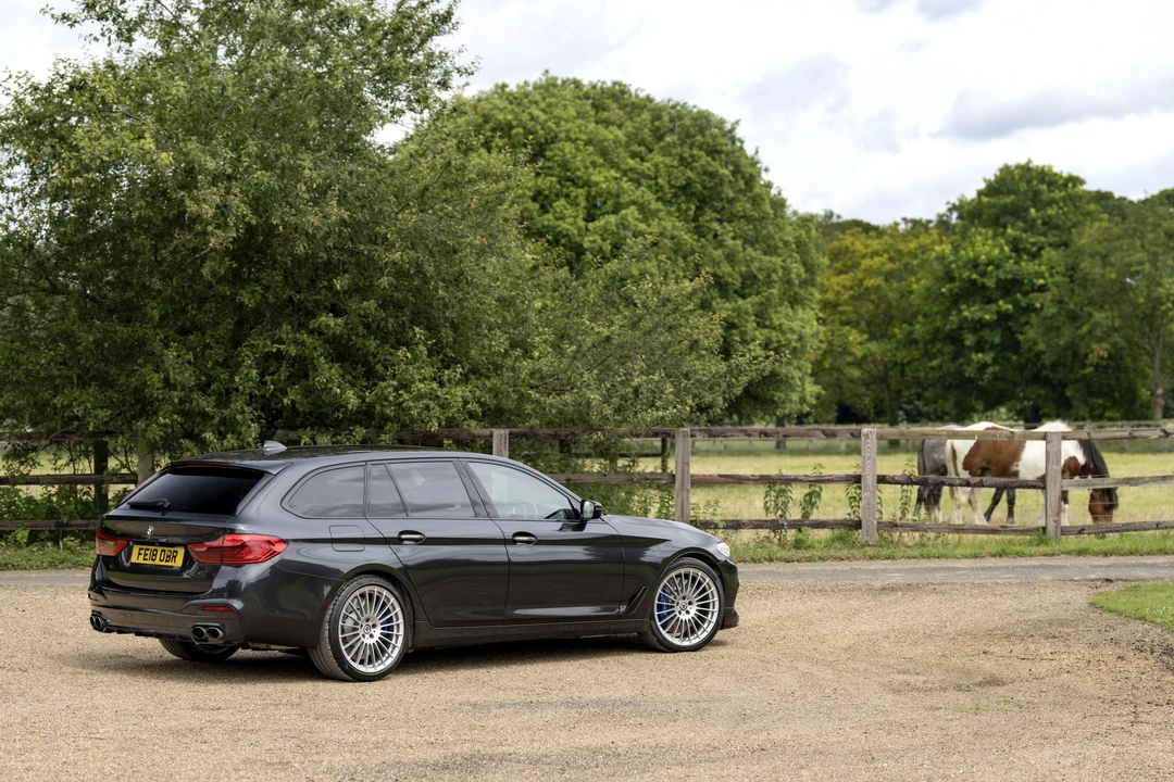 2018 BMW Alpina B5 - Image 17 of 31