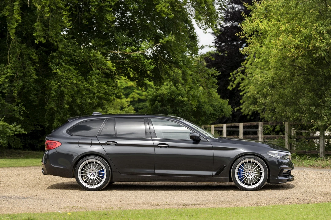 2018 BMW Alpina B5 - Image 8 of 31