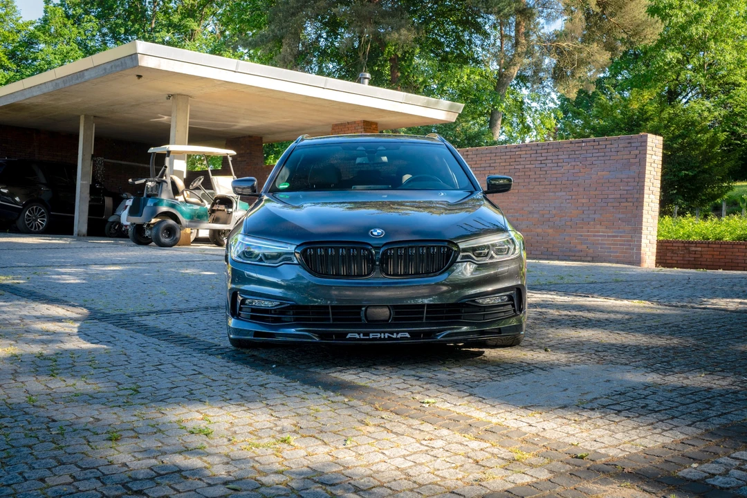 2018 BMW Alpina B5 - Image 13 of 31