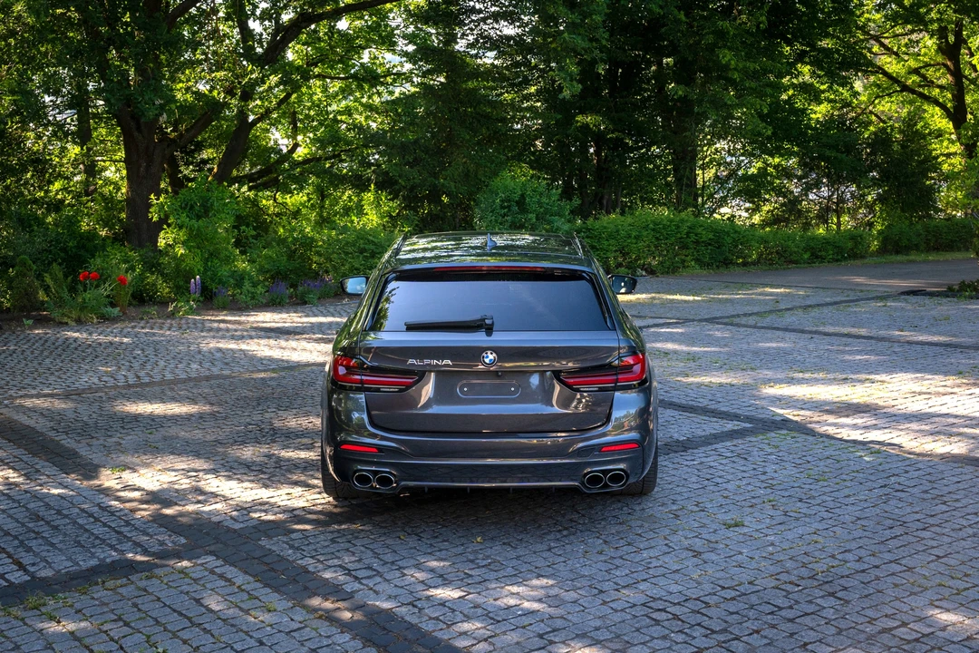 2018 BMW Alpina B5 - Image 19 of 31