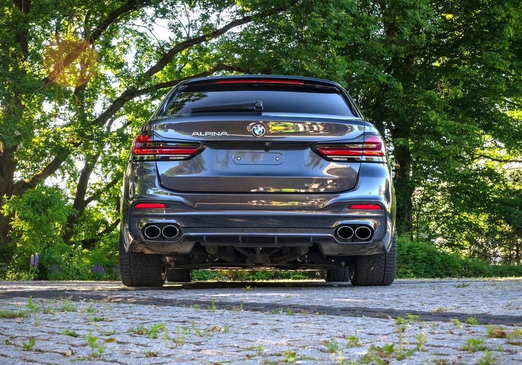 2018 BMW Alpina B5 - Image 5 of 31