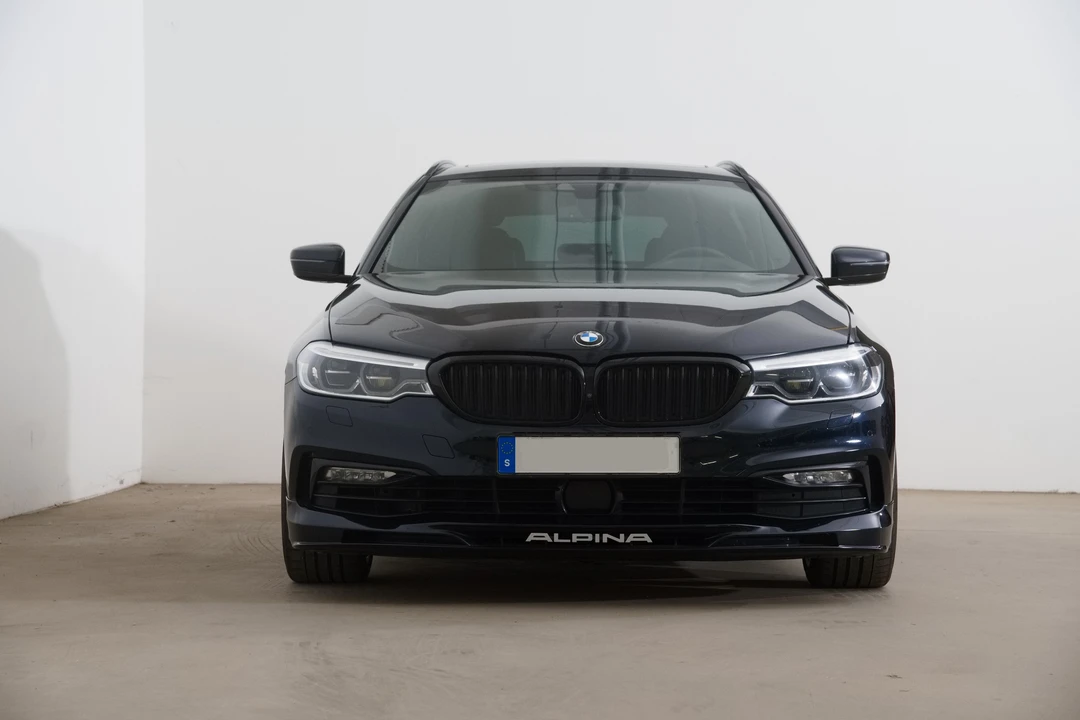 2018 BMW Alpina B5 - Image 2 of 31