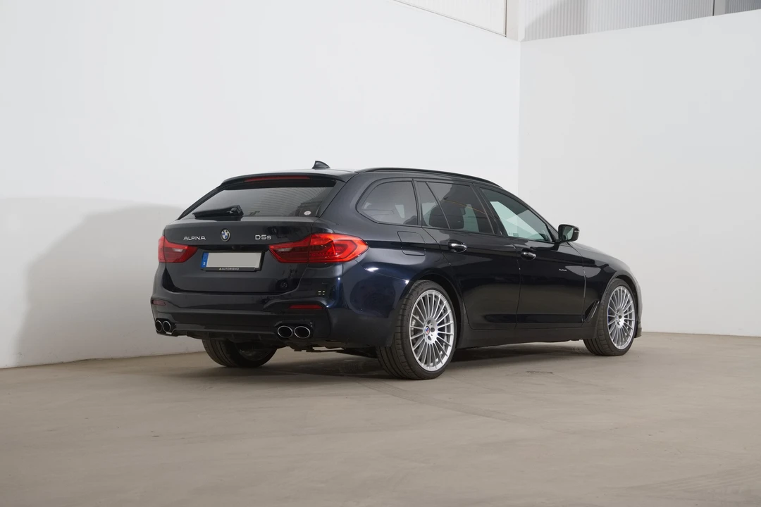 2018 BMW Alpina B5 - Image 7 of 31