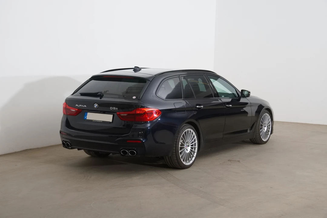 2018 BMW Alpina B5 - Image 14 of 31