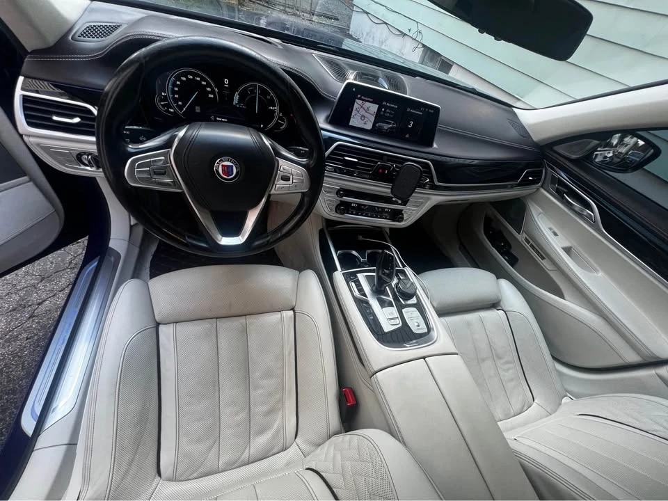 2018 BMW Alpina B7 - Image 9 of 20