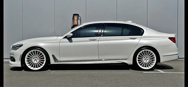 2018 BMW B7 X-drive