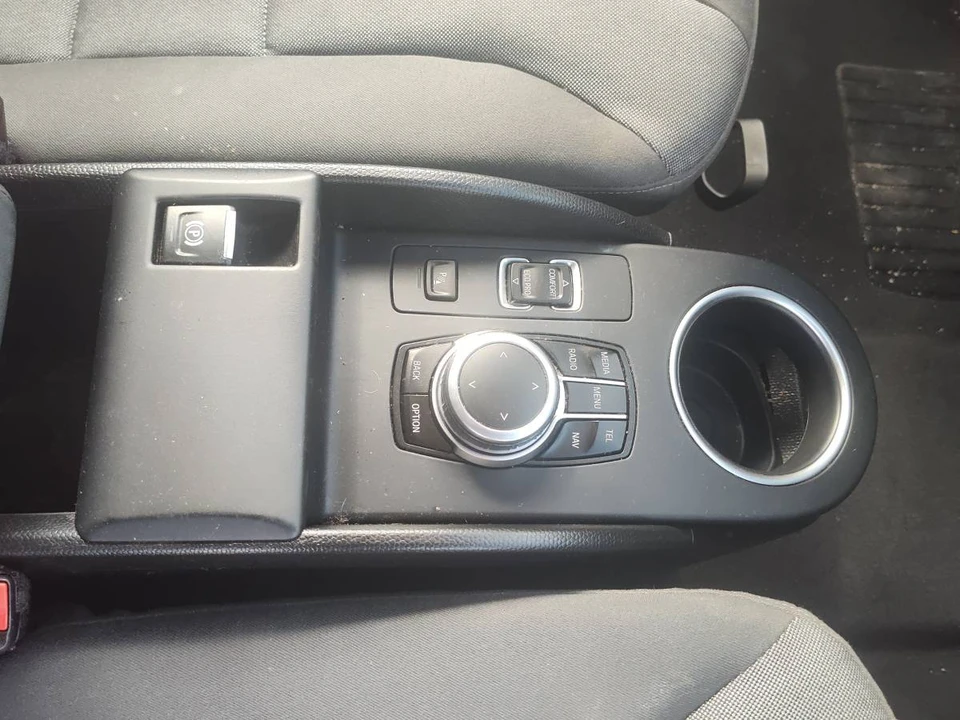 2018 BMW i3 - Image 14 of 21