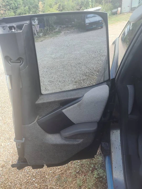 2018 BMW i3 - Image 16 of 21