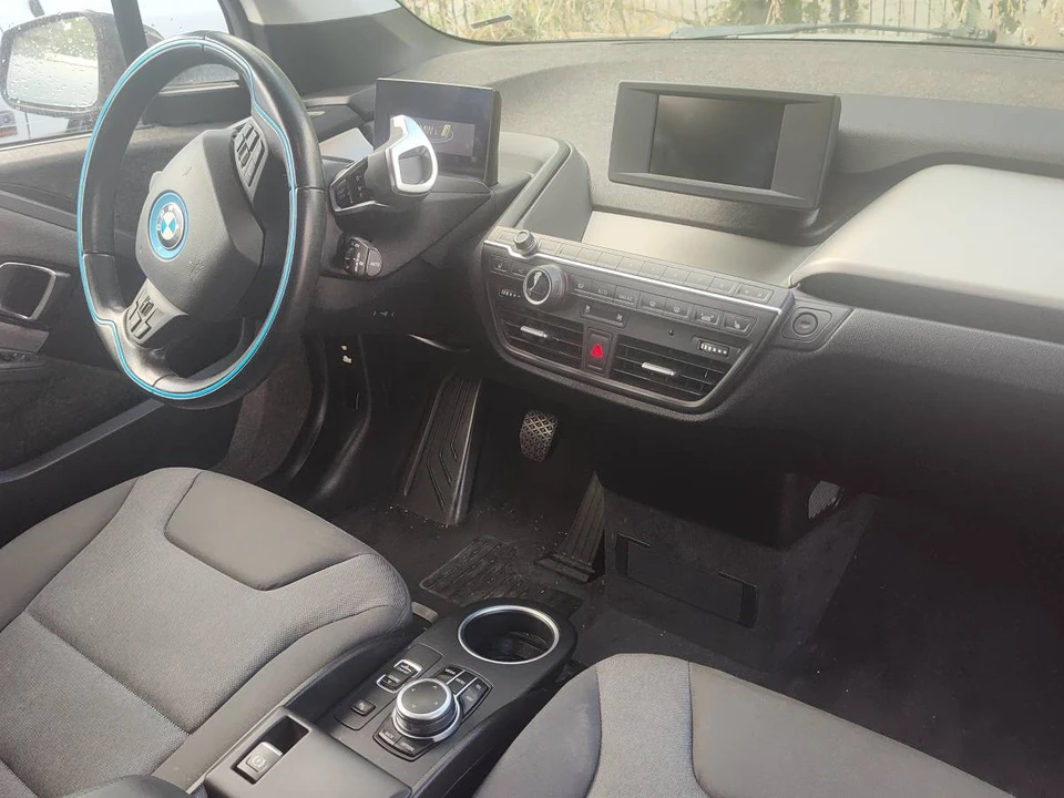 2018 BMW i3 - Image 12 of 21