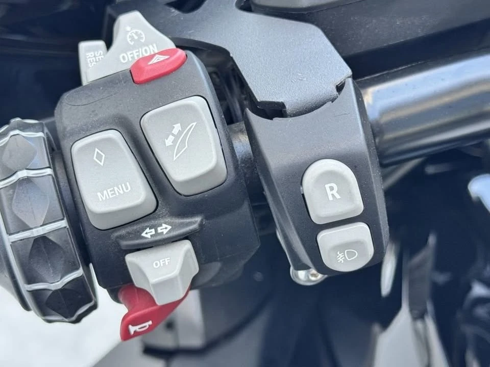 2018 BMW K1600 - Image 12 of 20