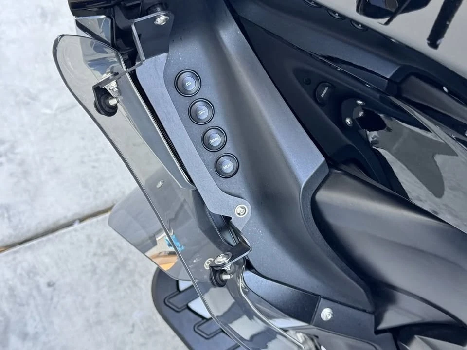 2018 BMW K1600 - Image 8 of 20