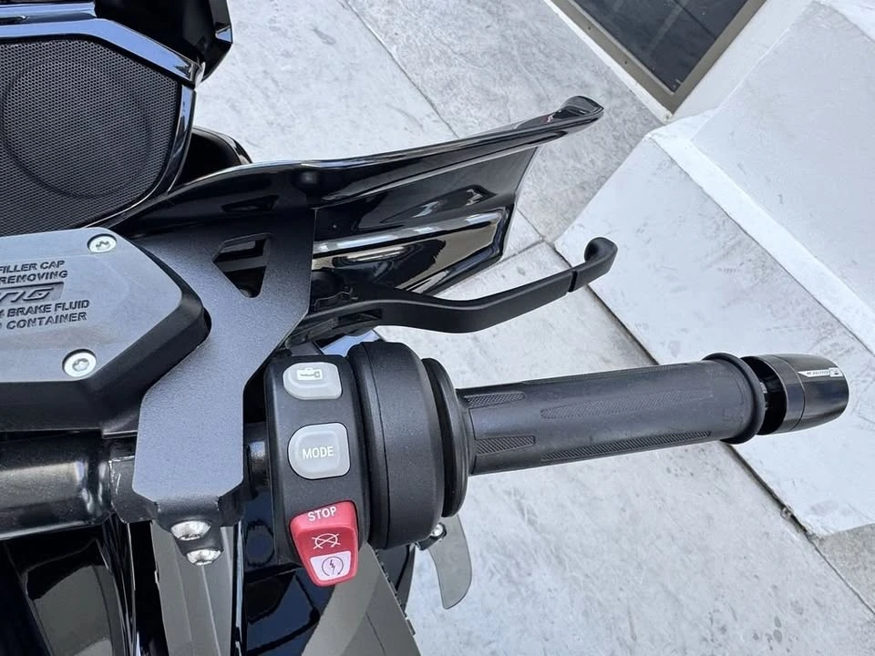 2018 BMW K1600 - Image 11 of 20