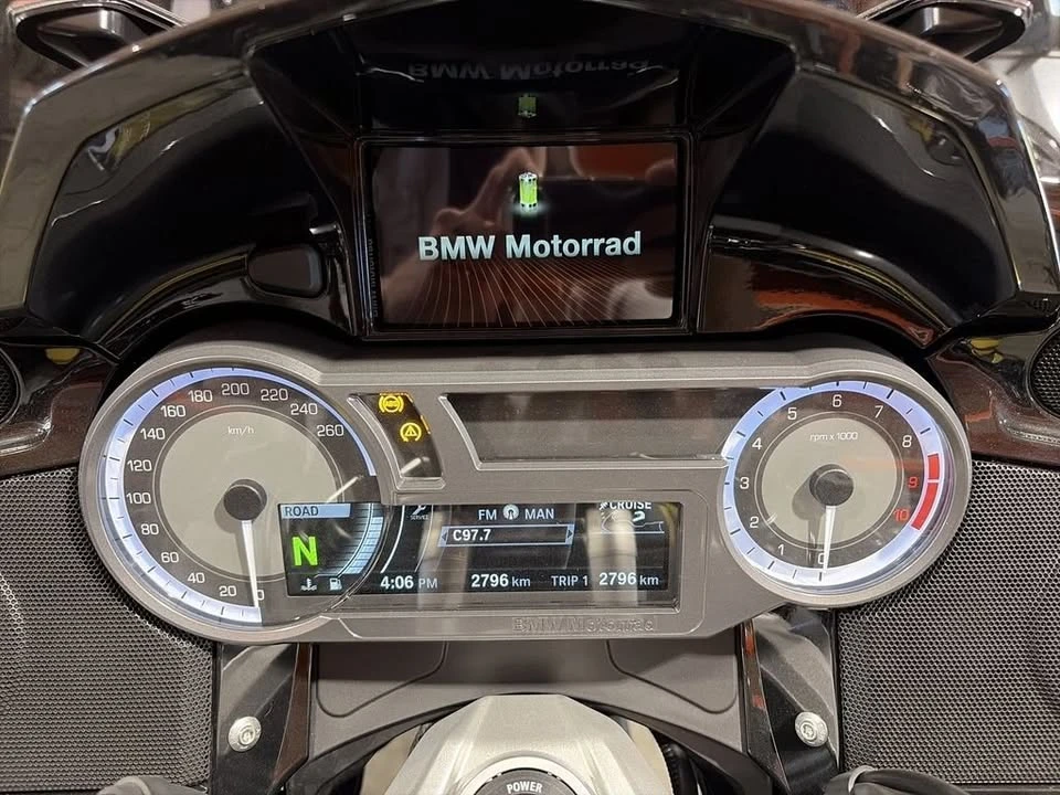 2018 BMW K1600 - Image 14 of 17