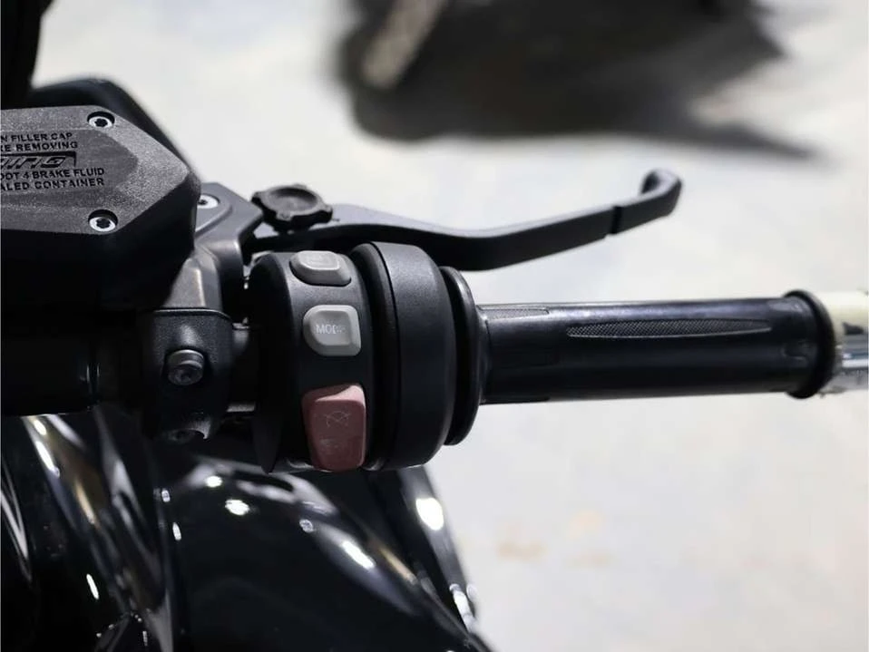 2018 BMW K1600 - Image 13 of 15