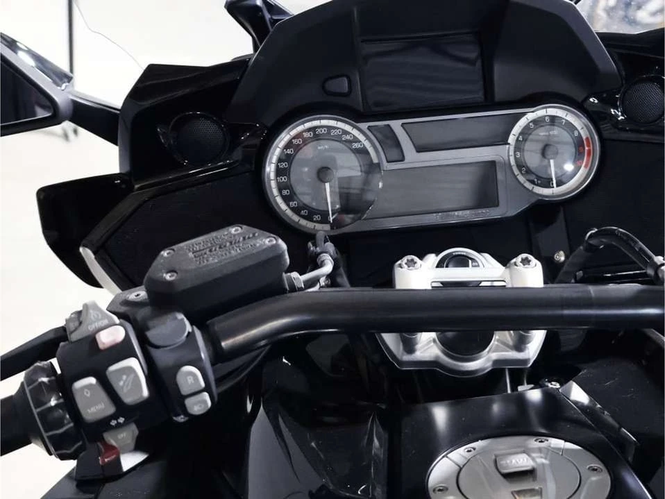 2018 BMW K1600 - Image 10 of 15