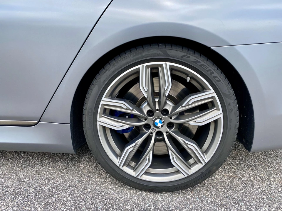 2018 BMW G11/G12 750i & M760i Sedan - Image 19 of 31