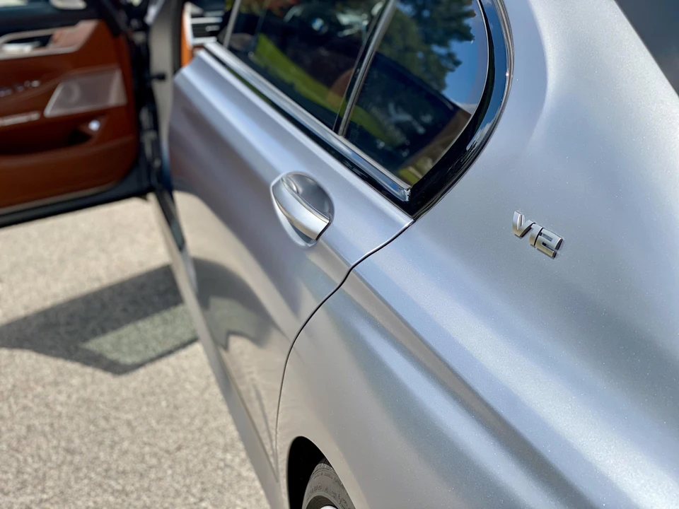 2018 BMW G11/G12 750i & M760i Sedan - Image 11 of 31