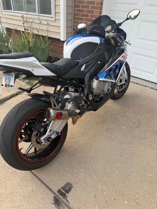 2018 BMW S1000 - Image 2 of 8