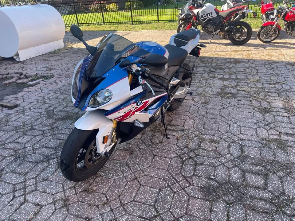 2018 BMW S1000 - Image 5 of 6