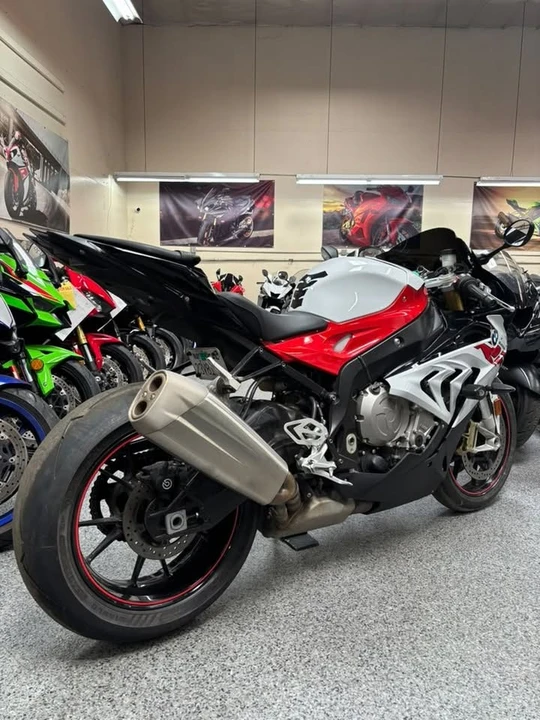 2018 BMW S1000 - Image 8 of 8