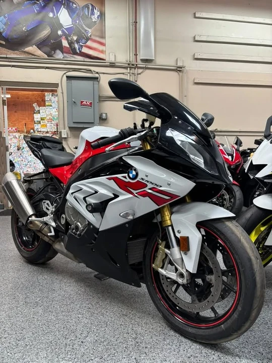 2018 BMW S1000 - Image 2 of 8