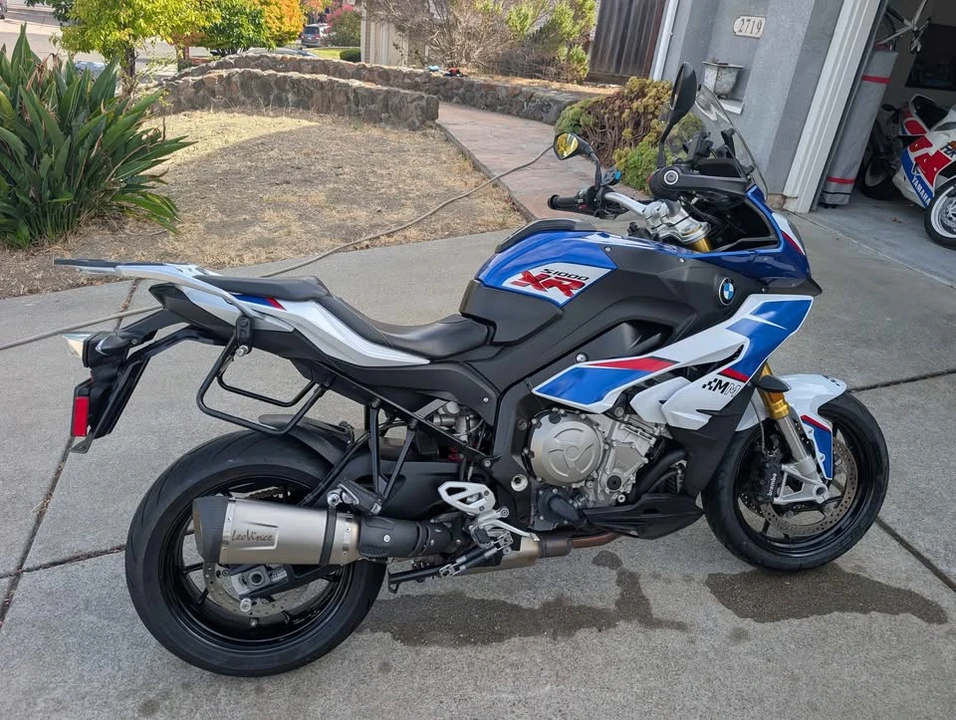 2018 BMW S1000 - Image 2 of 2
