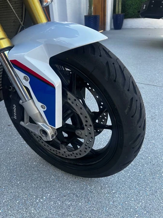 2018 BMW S1000 - Image 14 of 15