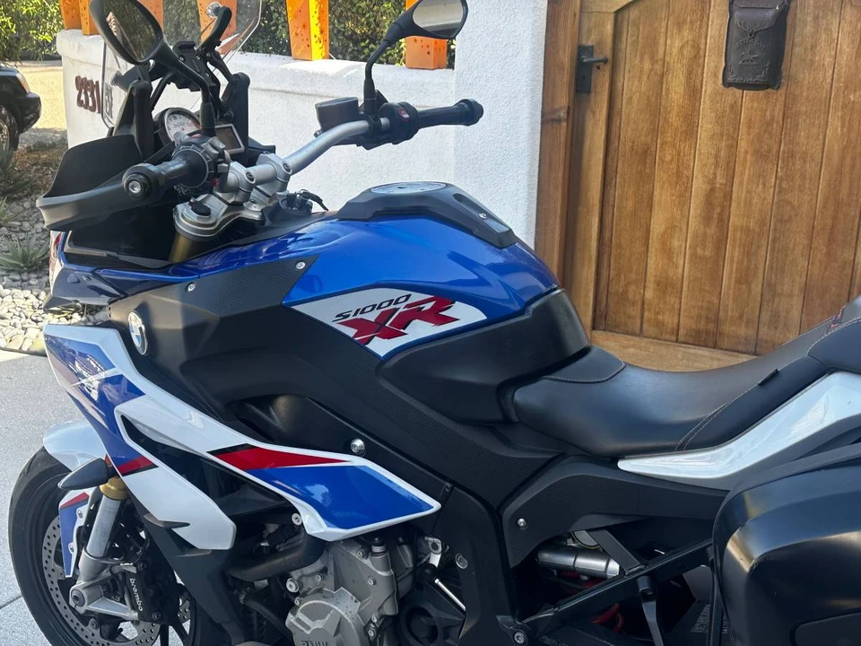 2018 BMW S1000 - Image 8 of 15