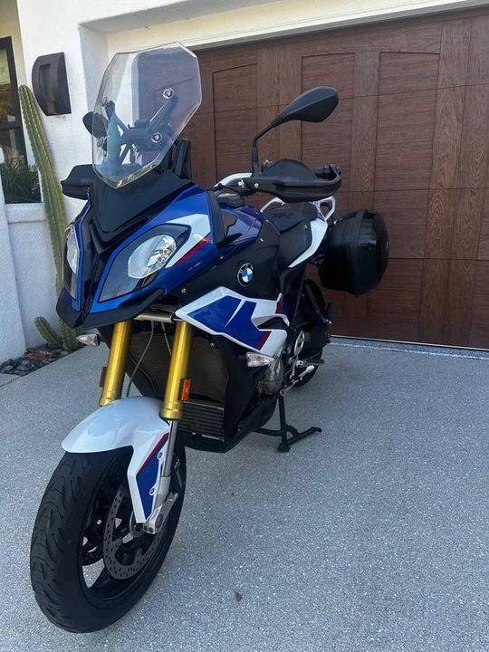 2018 BMW S1000 - Image 2 of 15