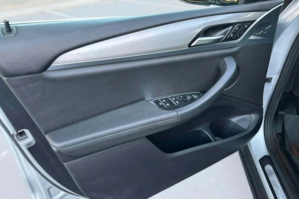 2018 BMW G01 X3 - Image 16 of 19