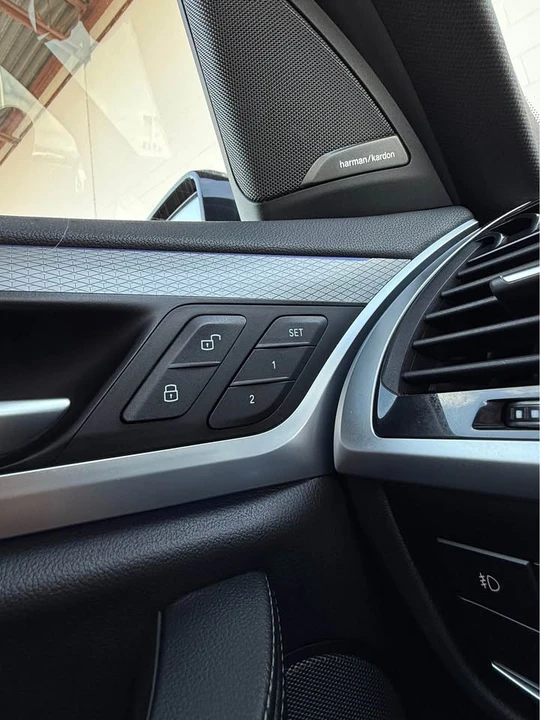 2018 BMW G01 X3 - Image 13 of 16