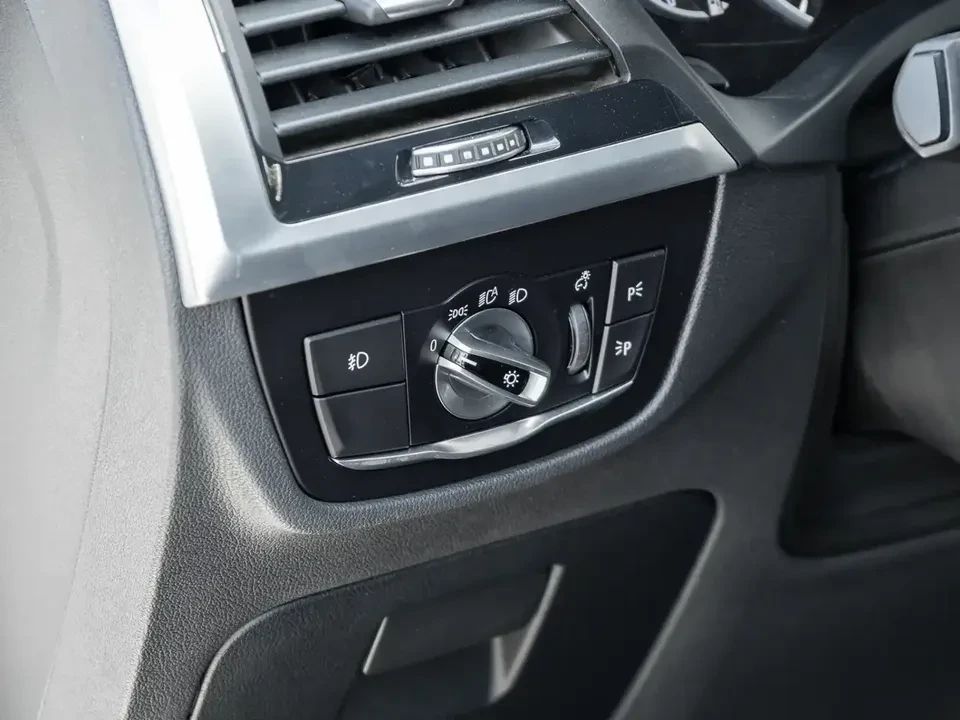 2018 BMW G01 X3 - Image 16 of 20