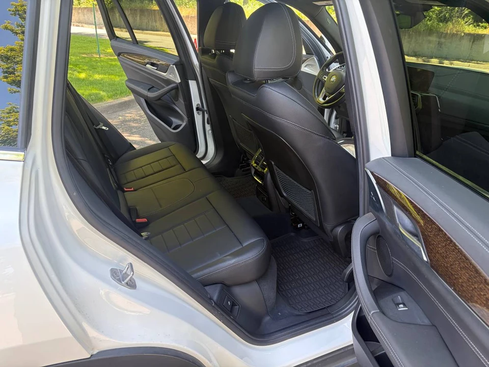 2018 BMW G01 X3 - Image 12 of 17