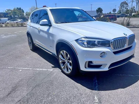 2018 BMW X5 xDrive35i Premium Sport Utility 4D