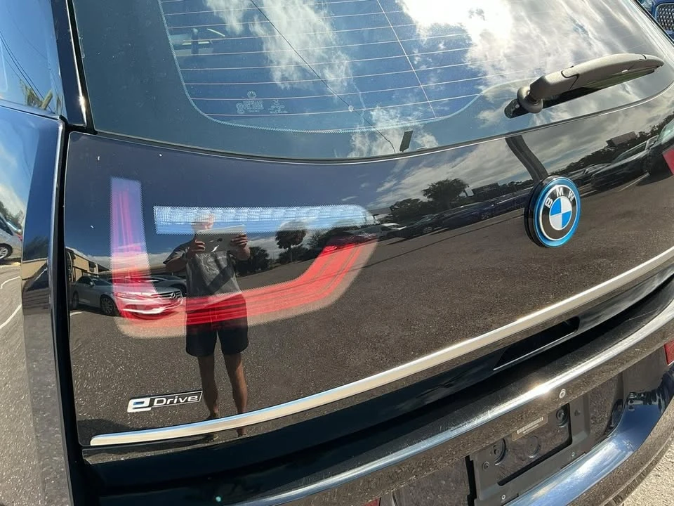 2018 BMW i3 - Image 11 of 19