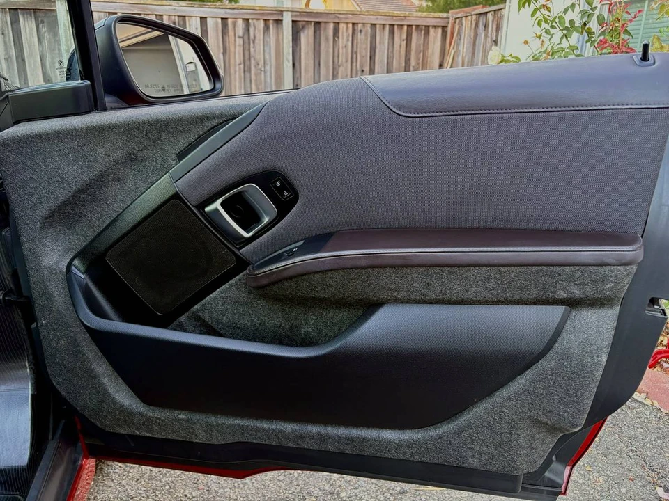 2018 BMW i3 - Image 16 of 17
